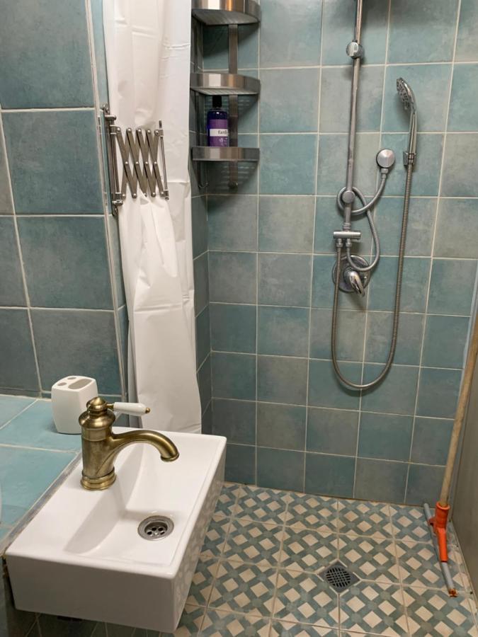 בית האבן העתיק מ-1885 עם מגונית פרטית בחצר Rosh Pinna Eksteriør bilde