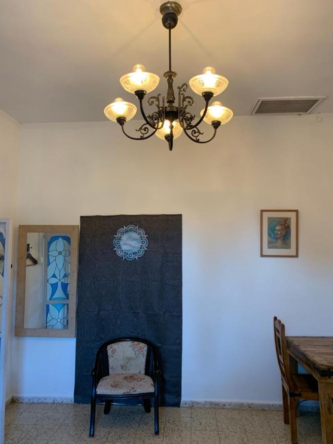 בית האבן העתיק מ-1885 עם מגונית פרטית בחצר Rosh Pinna Eksteriør bilde